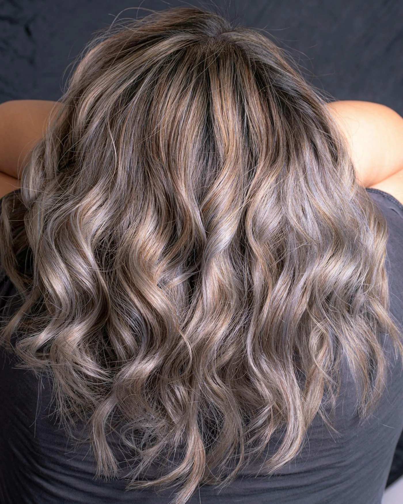 Ash-toned waves